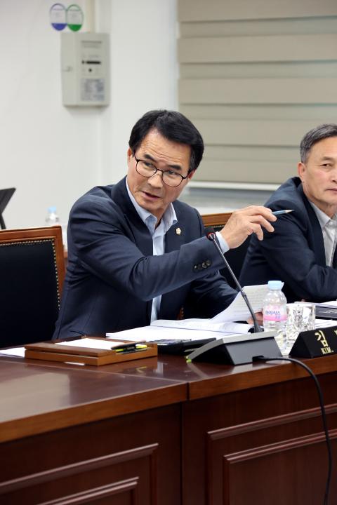 '제295회 제2차정례회' 게시글의 사진(4) '(24.11.7)제295회 제2차정례회(운영위)-17.JPG'