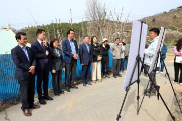 성수면 도통리 가마터 현지 시찰